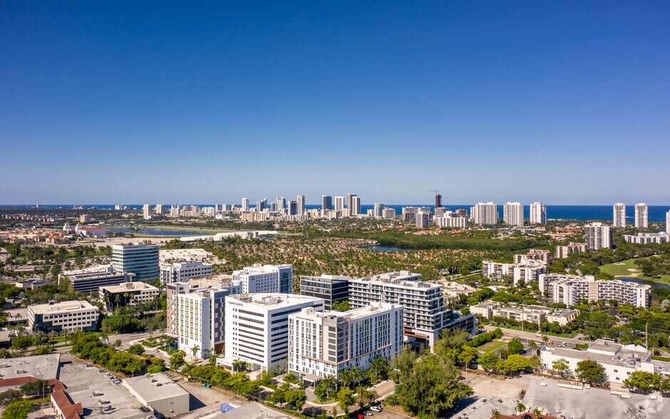 More Photos Of 2920 NE 207th St, Aventura Office Residential For Lease