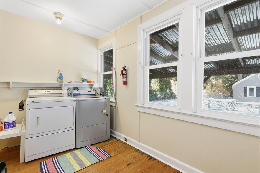 More Photos Of 2695 Main St, Lawrence Apartments For Sale