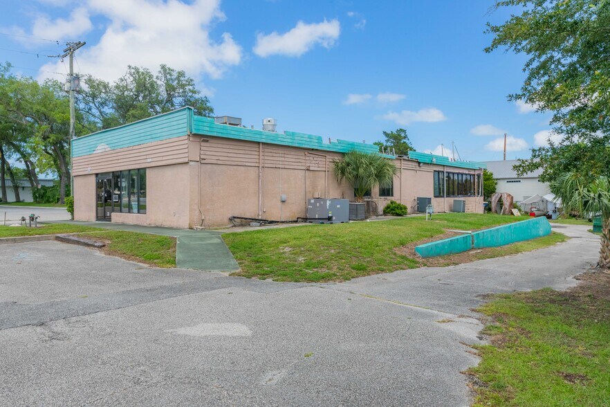 More Photos Of 801 Ponce De Leon Blvd, Saint Augustine Freestanding For Sale