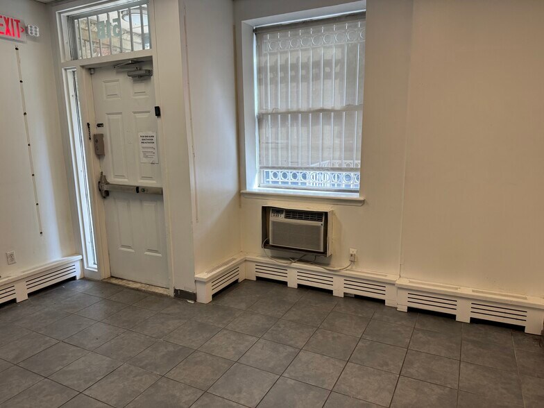 More Photos Of 1787 Madison Ave, New York Apartments For Lease