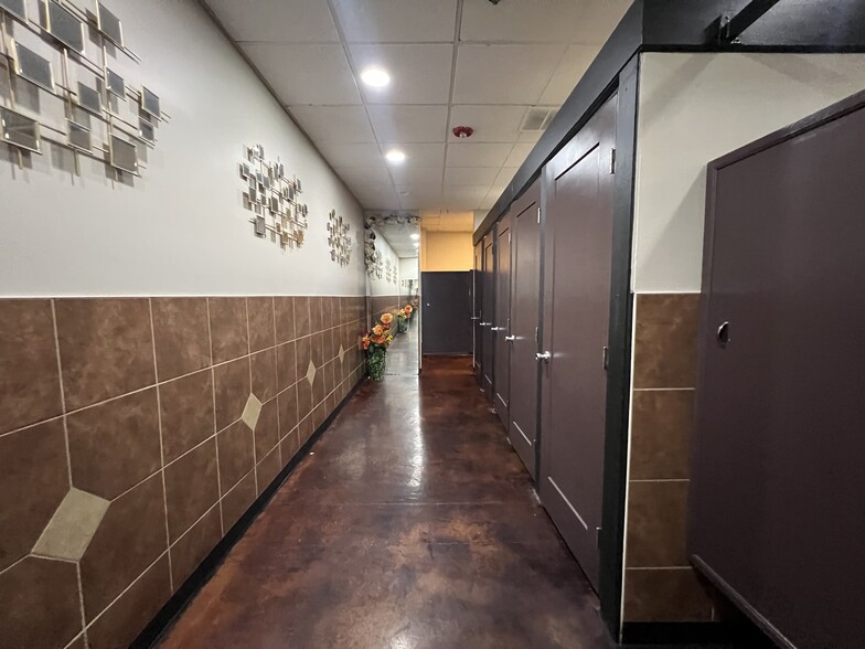 More Photos Of 3181 W Alameda Ave, Denver General Retail For Sale