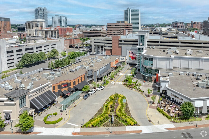 More Photos Of 100 Greyrock Pl, Stamford Unknown For Lease