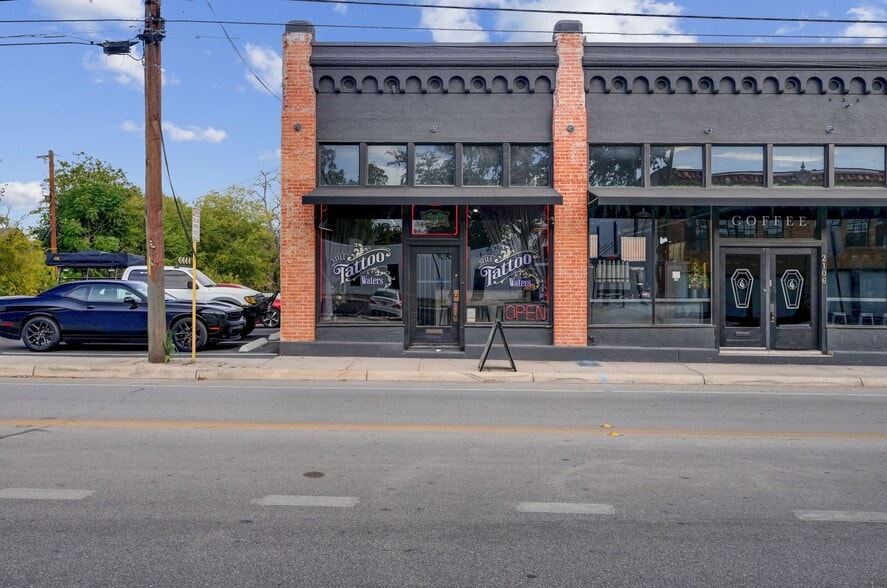 More Photos Of 2100-2110 McCullough Ave, San Antonio Storefront For Sale