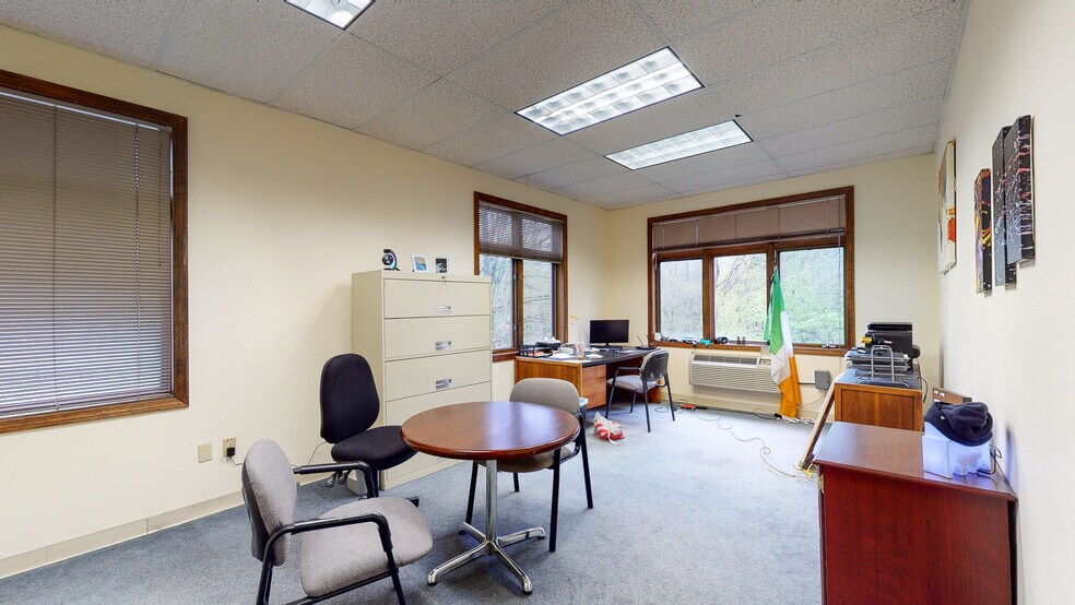 More Photos Of 6 Way Rd, Middlefield Office For Lease