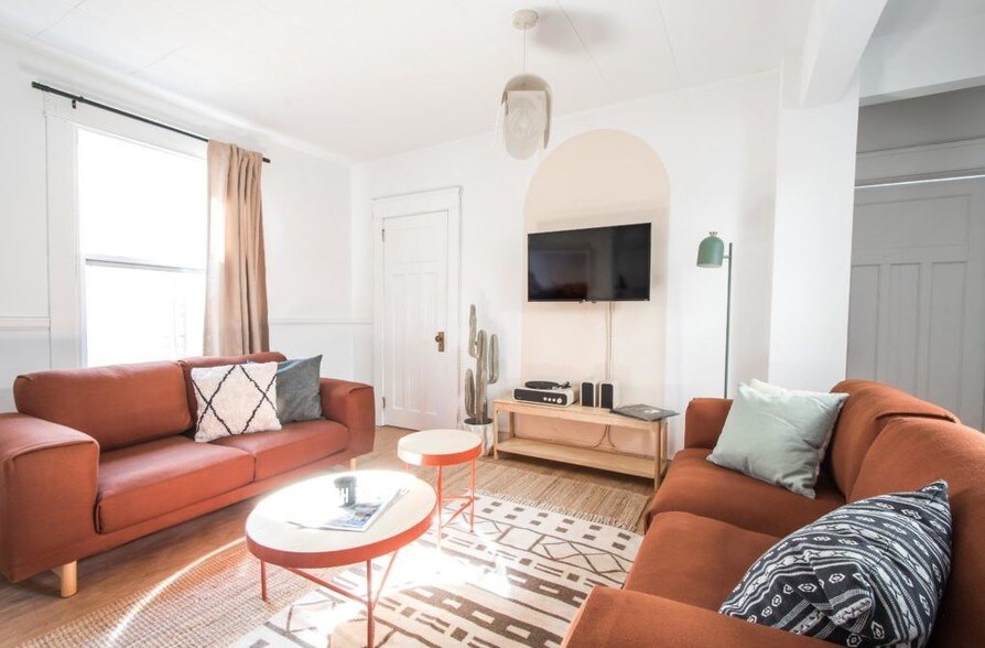 More Photos Of 1675 Oxford St, Halifax Apartments For Sale