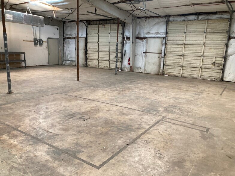 More Photos Of 40211 Industrial Park Cir, Georgetown Warehouse For Lease
