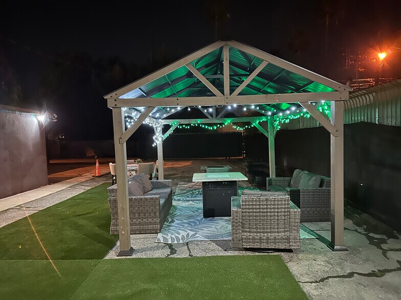 More Photos Of 5520-5522 Cahuenga Blvd, North Hollywood Freestanding For Sale