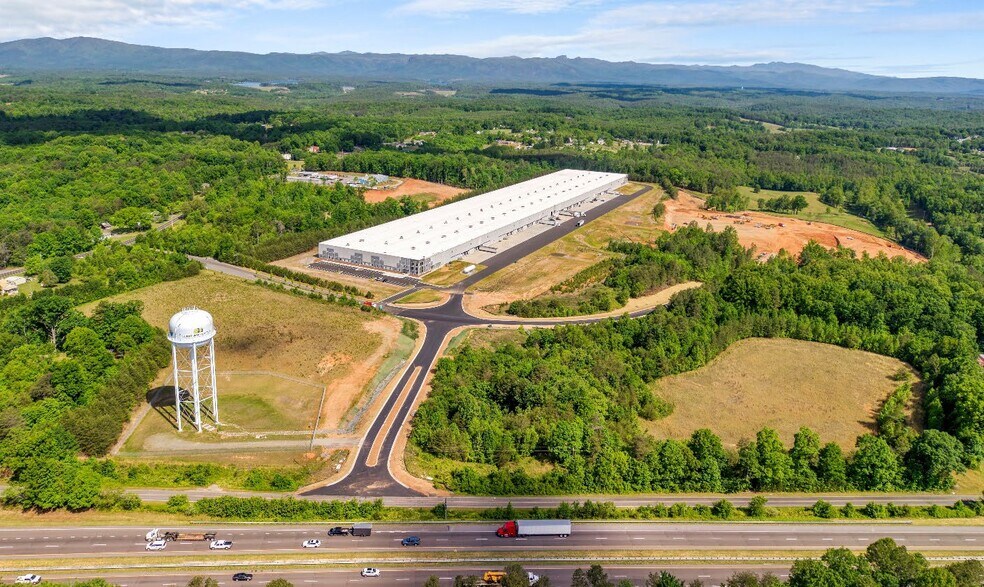 More Photos Of 1101 Unix Dr, Morganton Warehouse For Lease