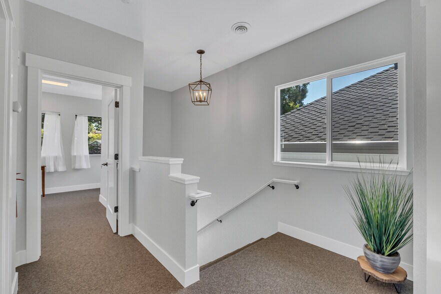 More Photos Of 160 Cherry Ave, Auburn Office Residential For Sale