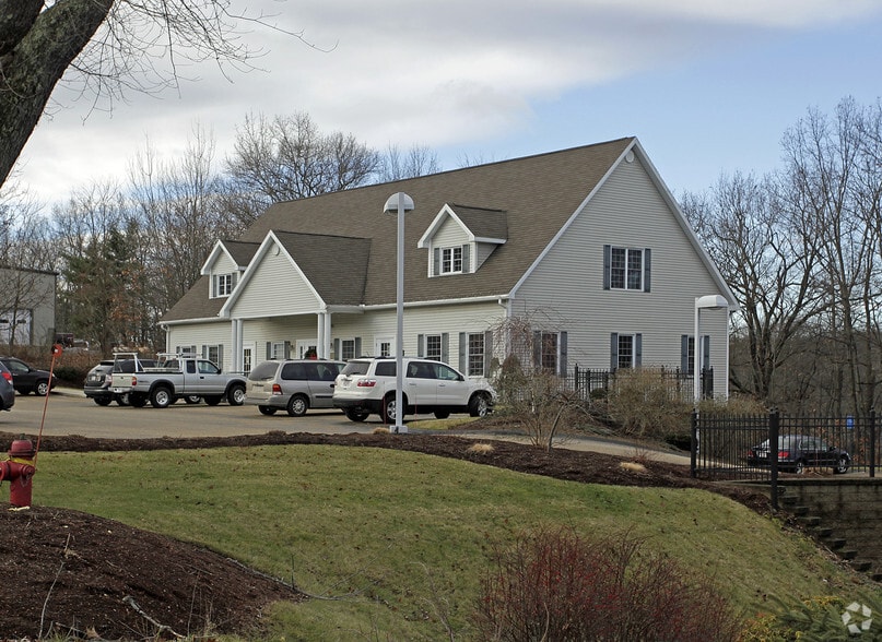 Primary Photo Of 206 Southbridge St, Auburn Office For Lease