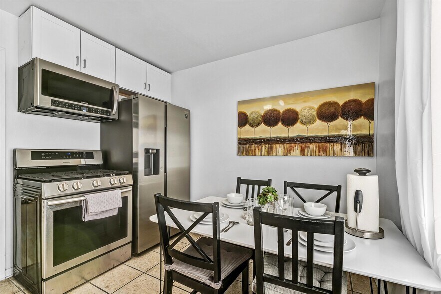 More Photos Of 2405 Meadowvale Ave, Los Angeles Multifamily For Sale