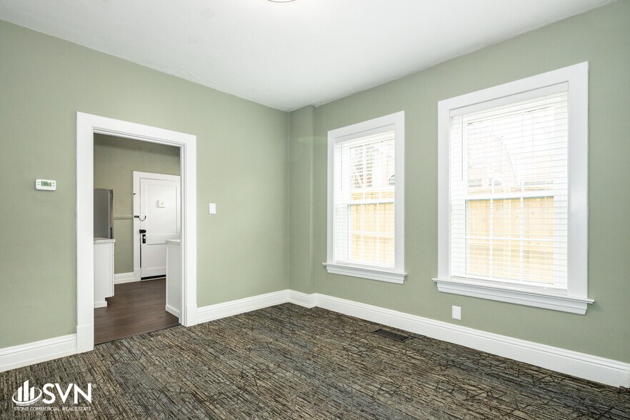 More Photos Of 115 W 2nd St, Lexington Office For Lease