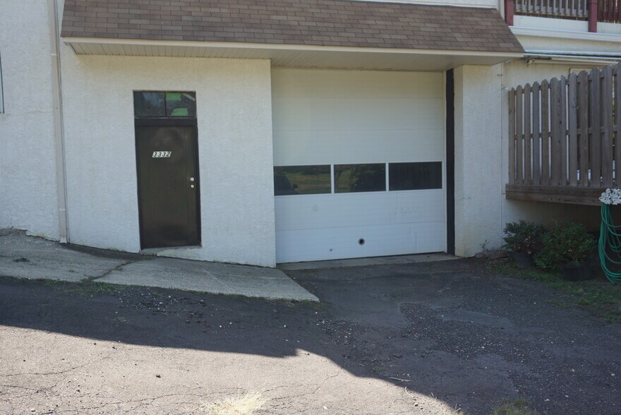 More Photos Of 3328 Huntingdon Pike, Huntingdon Valley Service For Sale