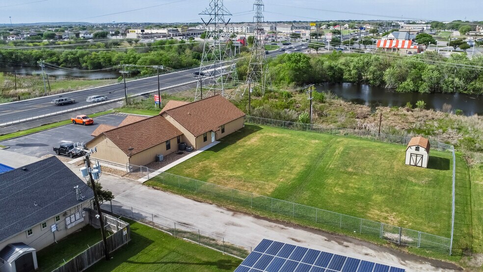 More Photos Of 7975 Fm 78, San Antonio Office For Sale