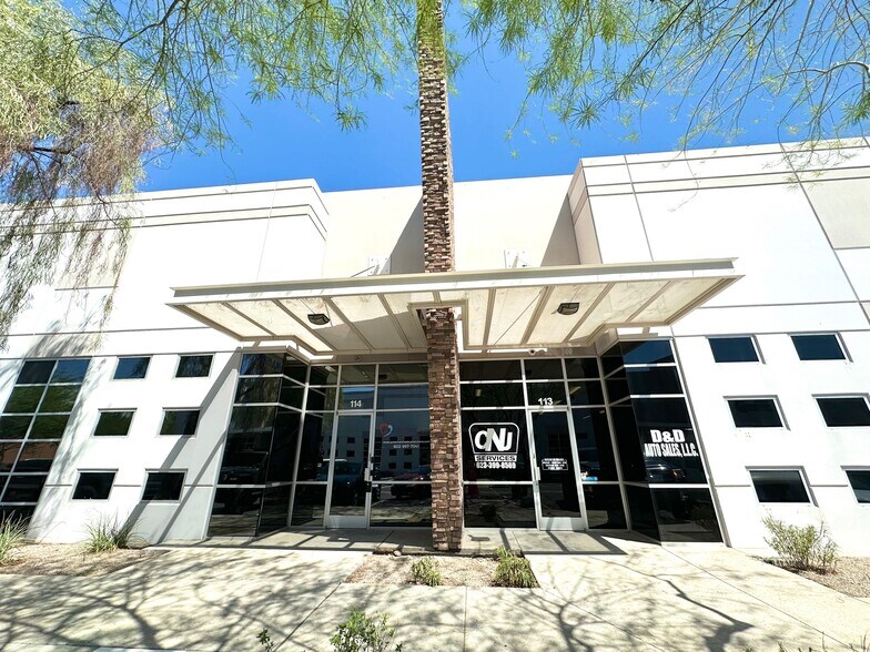 More Photos Of 2222 W Parkside Ln, Phoenix Light Manufacturing For Lease
