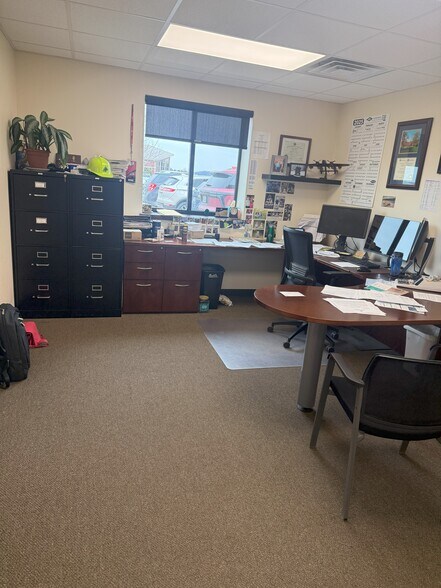 More Photos Of 4621 Domain Dr, Menomonie Manufacturing For Lease