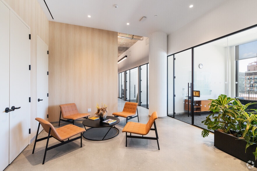 More Photos Of 25 Kent Ave, Brooklyn Office For Lease