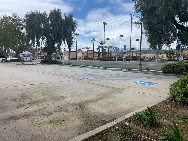 More Photos Of 476 W Los Angeles Ave, Moorpark Unknown For Lease