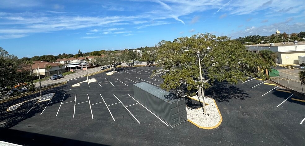 More Photos Of 2170 Rainbow Dr, Clearwater Office For Lease