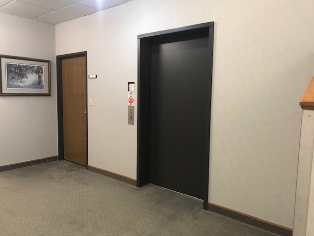 More Photos Of 1515 N Sanborn Blvd, Mitchell Office For Sale