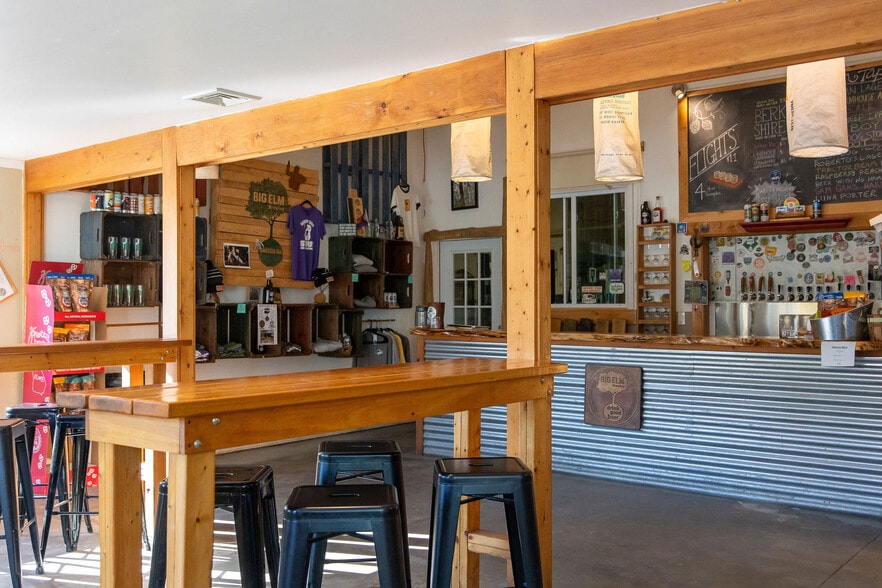 More Photos Of 65 Silver St, Sheffield Warehouse For Sale