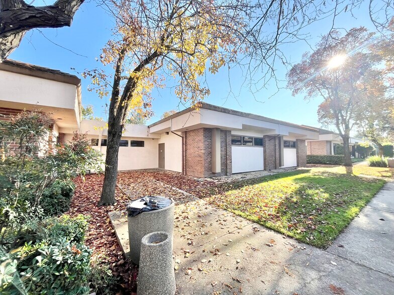 More Photos Of 1130 Conroy Ln, Roseville Medical For Sale