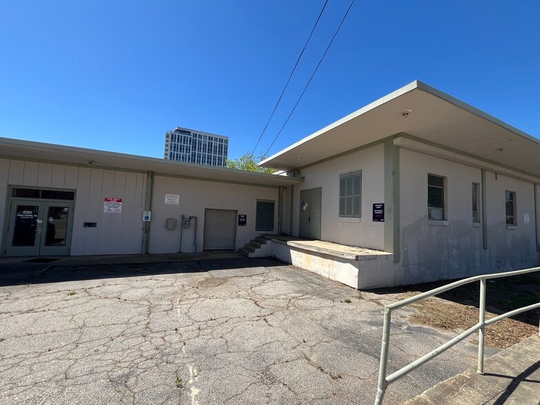 More Photos Of 301 W Cabarrus St, Raleigh Flex For Lease