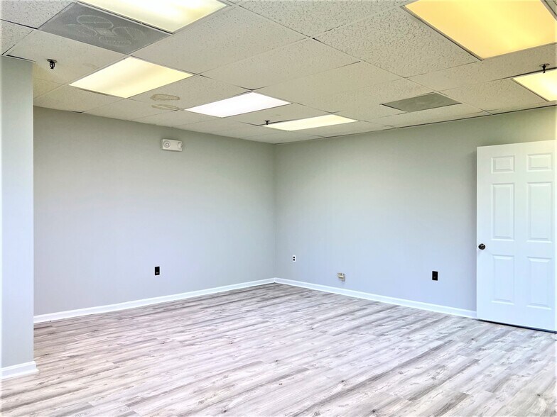 More Photos Of 330 Boston Rd, Billerica Medical For Sale