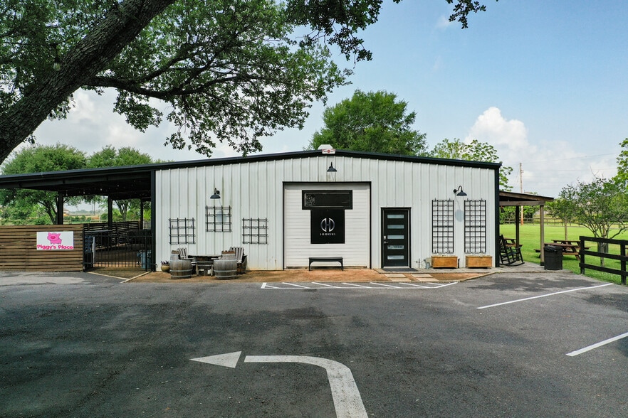 More Photos Of 10419 W Hidden Lake Ln, Richmond Religious Facility For Sale