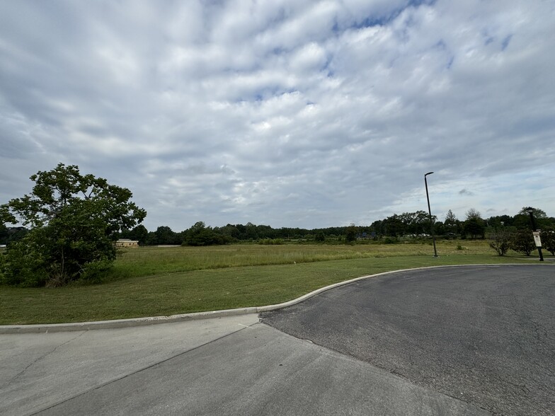 Primary Photo Of Campbell Loop & Broadacres Drive hwy, Hattiesburg Land For Sale