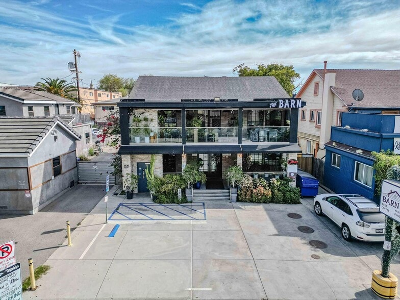 Primary Photo Of 228 S Oxford Ave, Los Angeles Restaurant For Sale