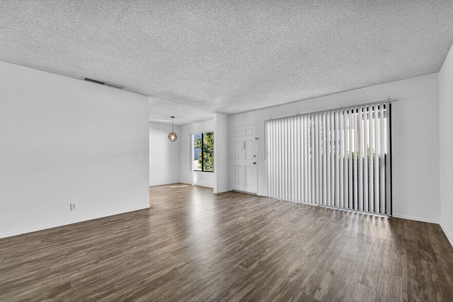 More Photos Of 1236 21st St, Santa Monica Apartments For Sale