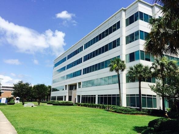 More Photos Of 2219 Lakeshore Dr, New Orleans Office For Lease