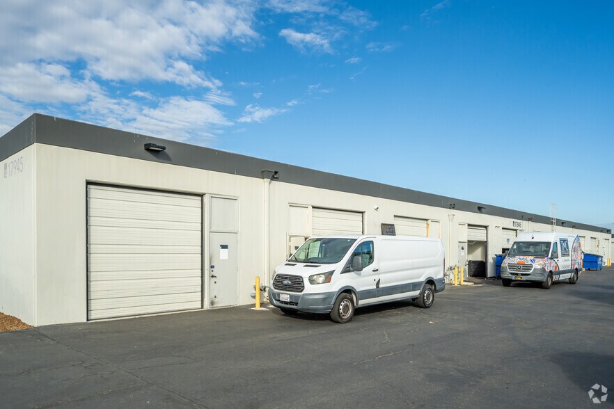 More Photos Of 17945 Sky Park Cir, Irvine Light Manufacturing For Lease