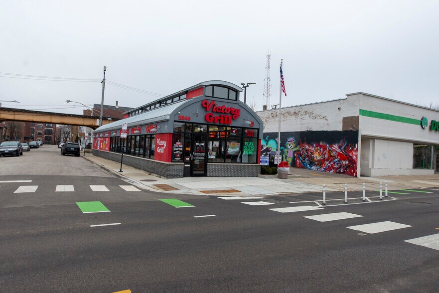 More Photos Of 2246 N Milwaukee Ave, Chicago Restaurant For Lease