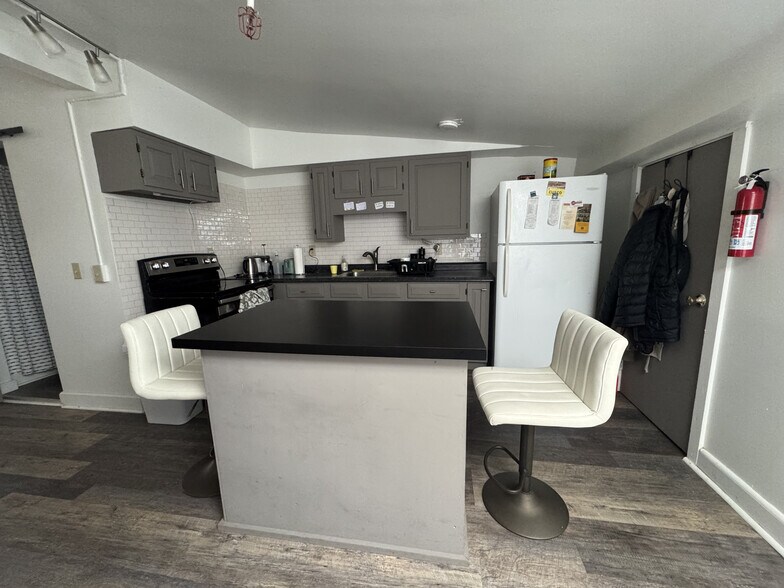 More Photos Of 146-148 E State St, Ithaca Storefront Retail Residential For Sale