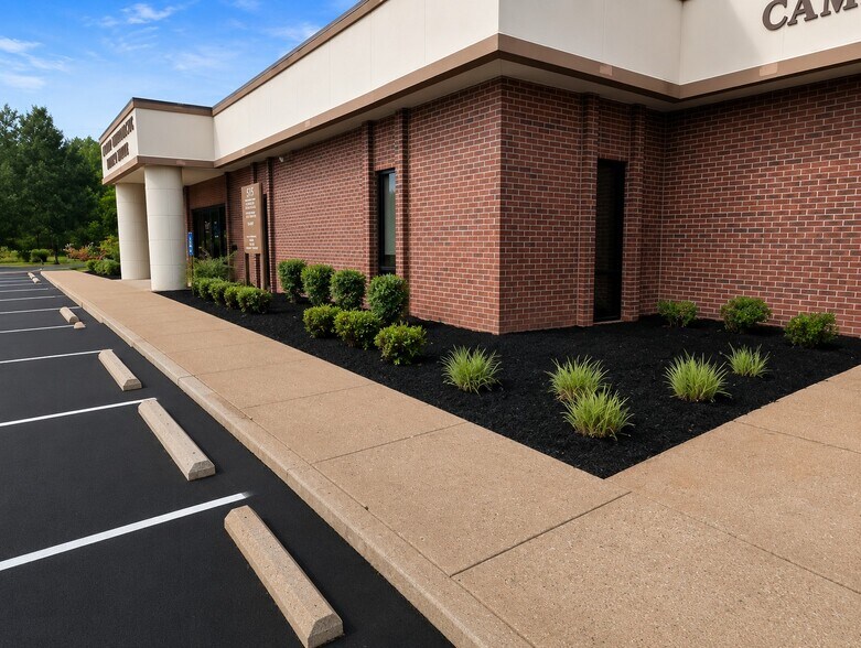 More Photos Of 115 Highway 641 S, Camden Office For Lease