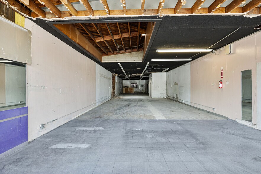 More Photos Of 13048 Hawthorne Blvd, Hawthorne Storefront For Lease