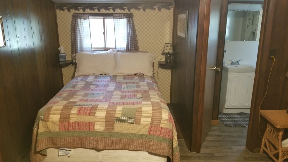 More Photos Of N6187 County Road G, Mauston Hotel For Sale