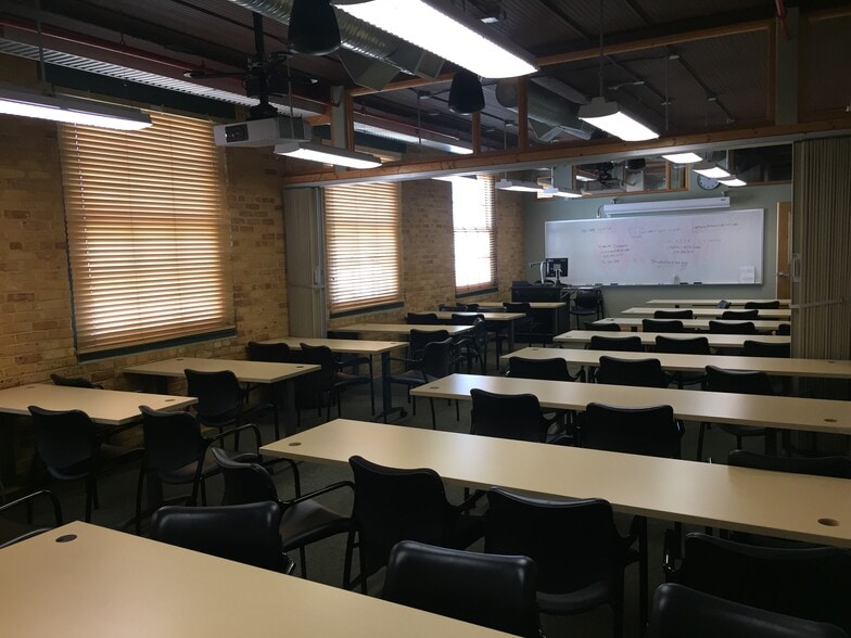 More Photos Of 1403 N Howard Ave, Tampa Office For Sale