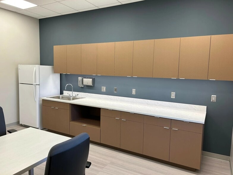 More Photos Of 8516 S Portland Ave, Oklahoma City Medical For Lease