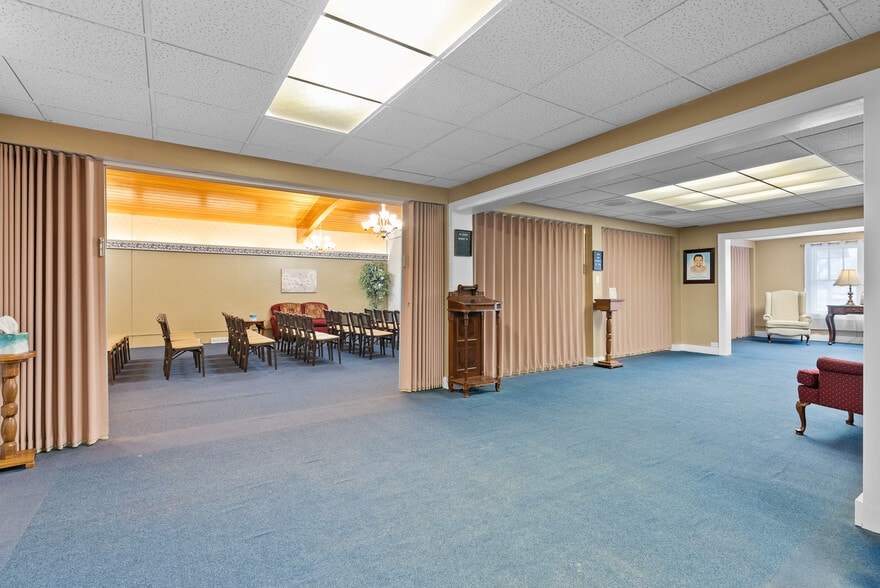 More Photos Of 621 N Halleck St, Demotte Religious Facility For Sale