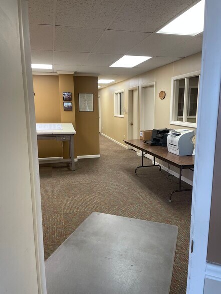 More Photos Of 1818 Union Ave, Altoona Office For Lease