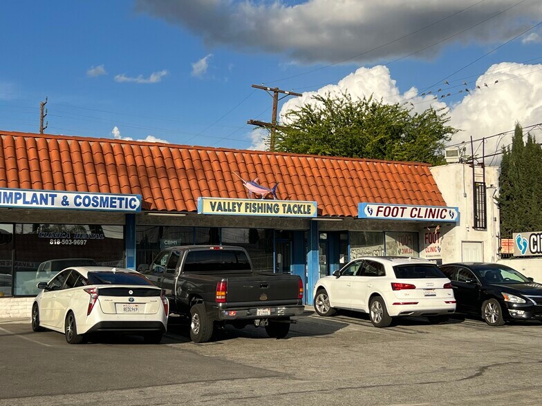 More Photos Of 6724 Lankershim Blvd, North Hollywood Unknown For Lease