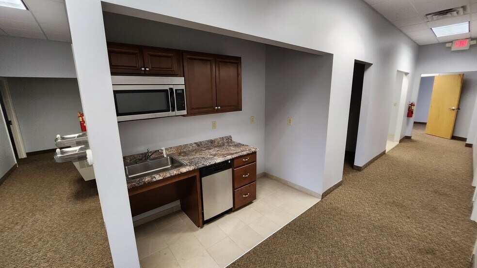 More Photos Of 154 Dornach Way, Bermuda Run Office For Lease