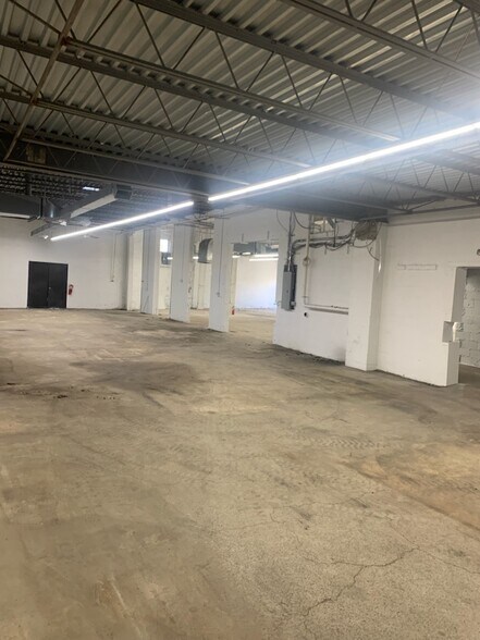 More Photos Of 1 Martin Pl, Port Chester Manufacturing For Lease