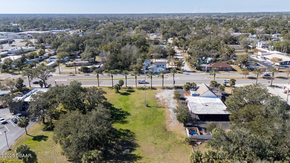 More Photos Of 1903 S Ridgewood Ave, Daytona Beach Bar For Sale