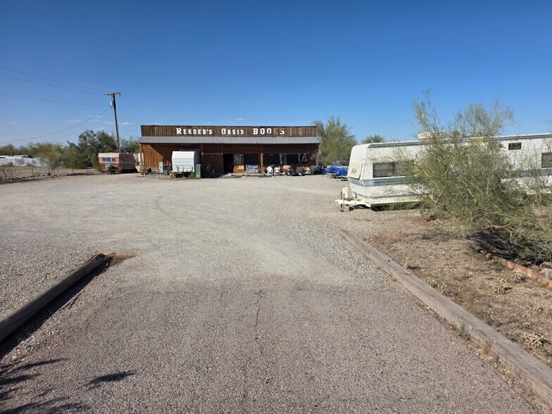 More Photos Of 690 E Main St, Quartzsite Storefront Retail Office For Sale