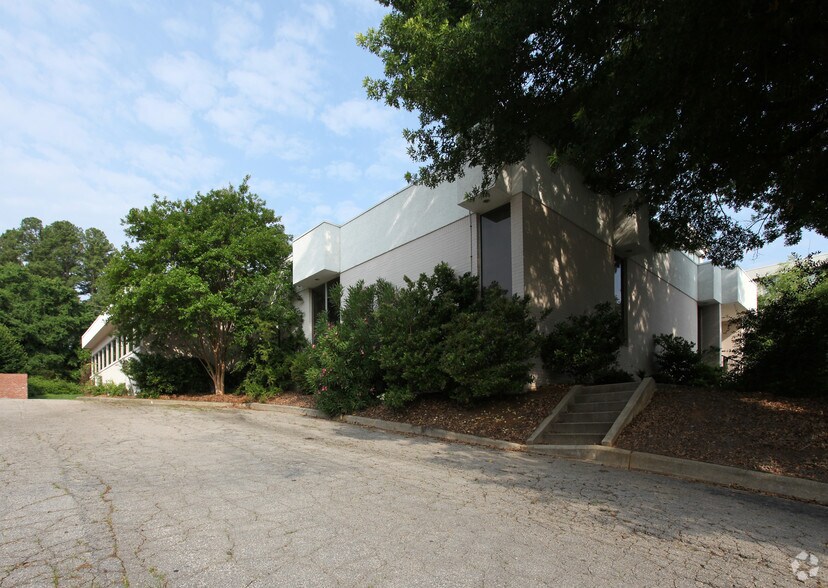 More Photos Of 3613 Haworth Dr, Raleigh Medical For Sale