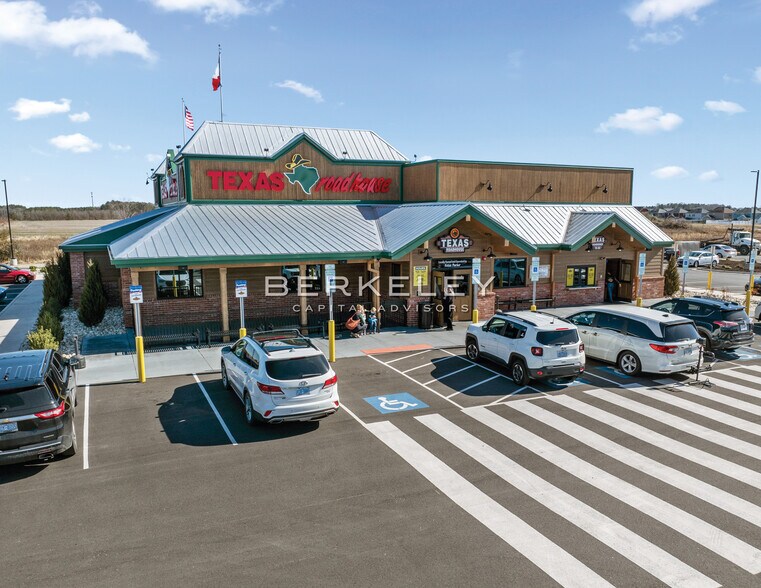 More Photos Of 3720 Patrick Way, Elizabeth City Restaurant For Sale